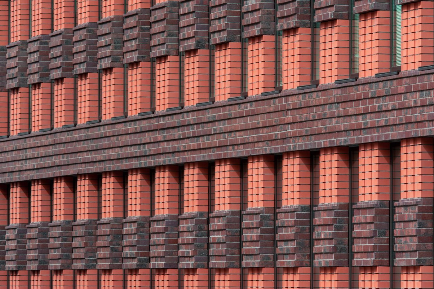 Moderne Klinkerfassade von Böger Systemklinker mit plastischem Relief